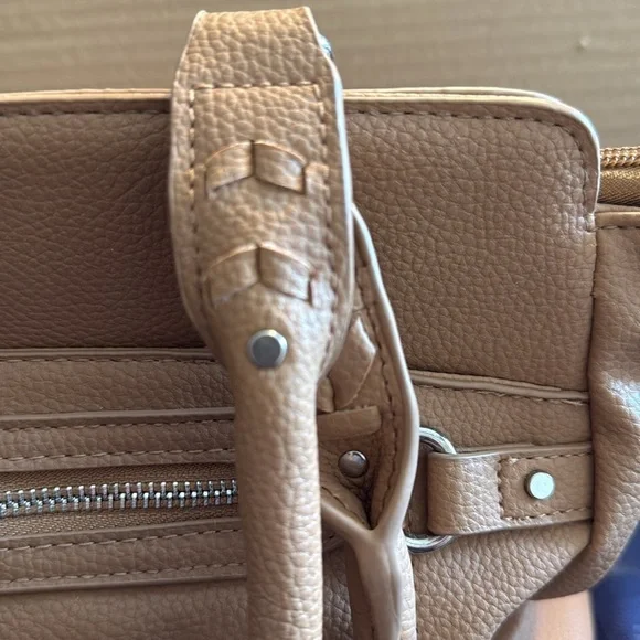 Tan/camel Rossetti handbag. Like new condition. Endless pockets! - Picture 3 of 8